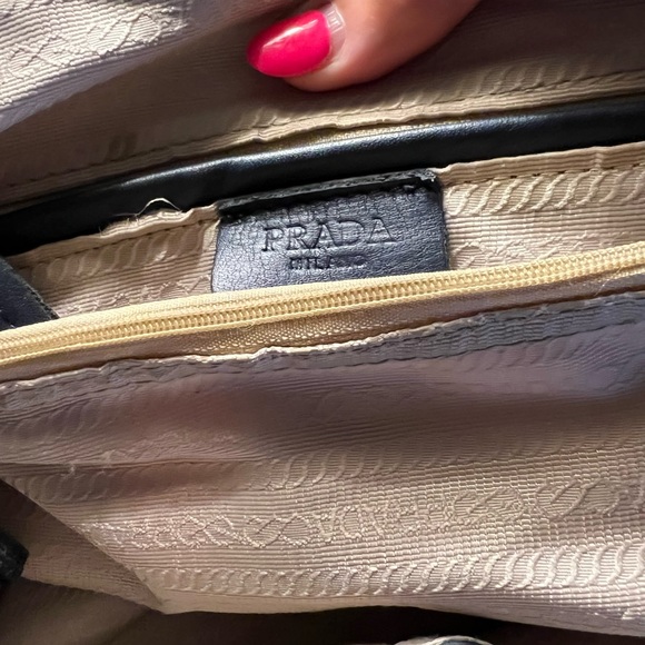 Vintage Prada Milano Dal 1913 Authentic handbag. Navy Blue - Picture 6 of 7